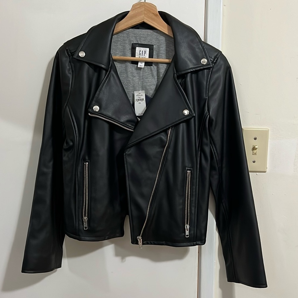 Gap Faux leather jacket with pockets in black